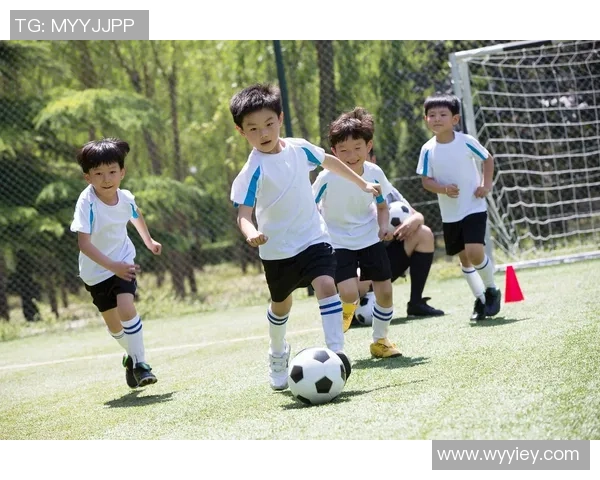 疫情下的足球运动对孩子身心发展的影响与应对策略探讨