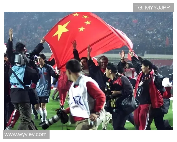 中国足球在国际赛场上的表现如何是否成功晋级引发球迷热议