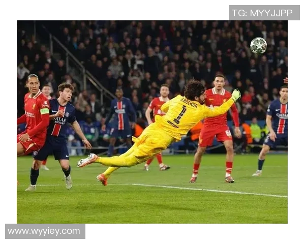 足球大逆转背后的秘密与策略解析让你领略比赛的精彩瞬间与战术智慧