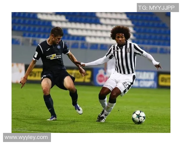 足球战术装备的全面解析与实战应用探讨助力球队提升竞技水平